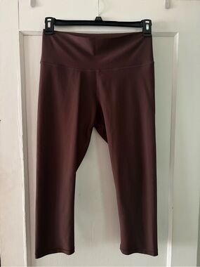 Old Navy Active High-Rise Leggings in Plum
